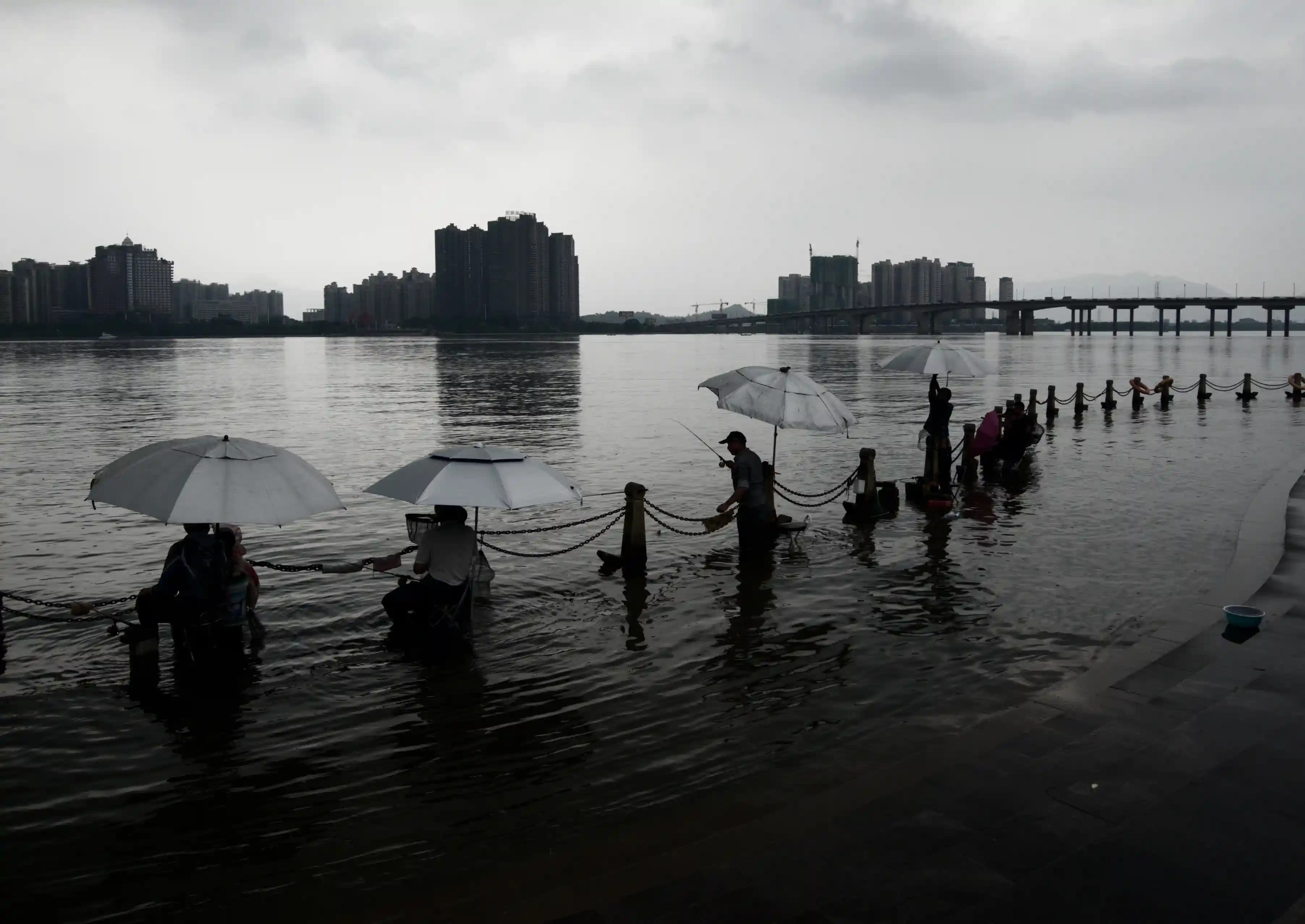 Stay Covered During Government Shutdowns | Advantage Flood